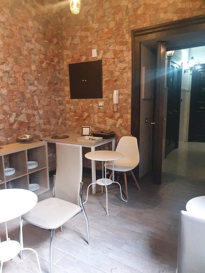 Emyjo Central B&B Napoli Eksteriør billede