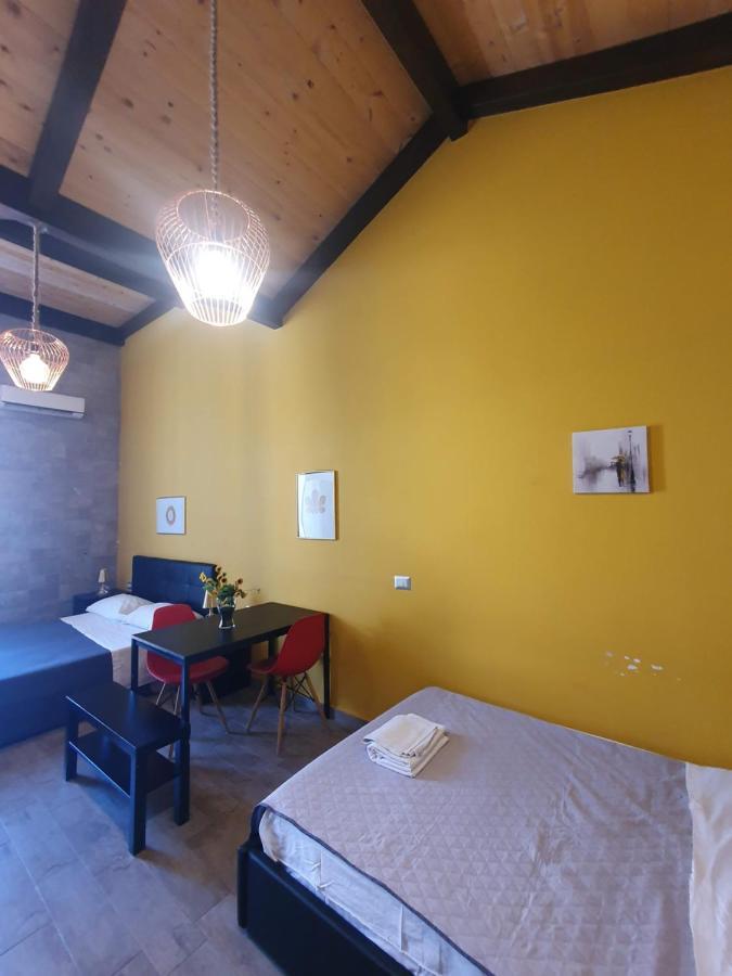 Emyjo Central B&B Napoli Eksteriør billede